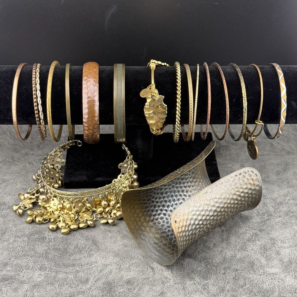 Lot Mix of 18 Brass-Bronze-Gold-Tone Metal Bangles Bracelets Charms Costume B&B